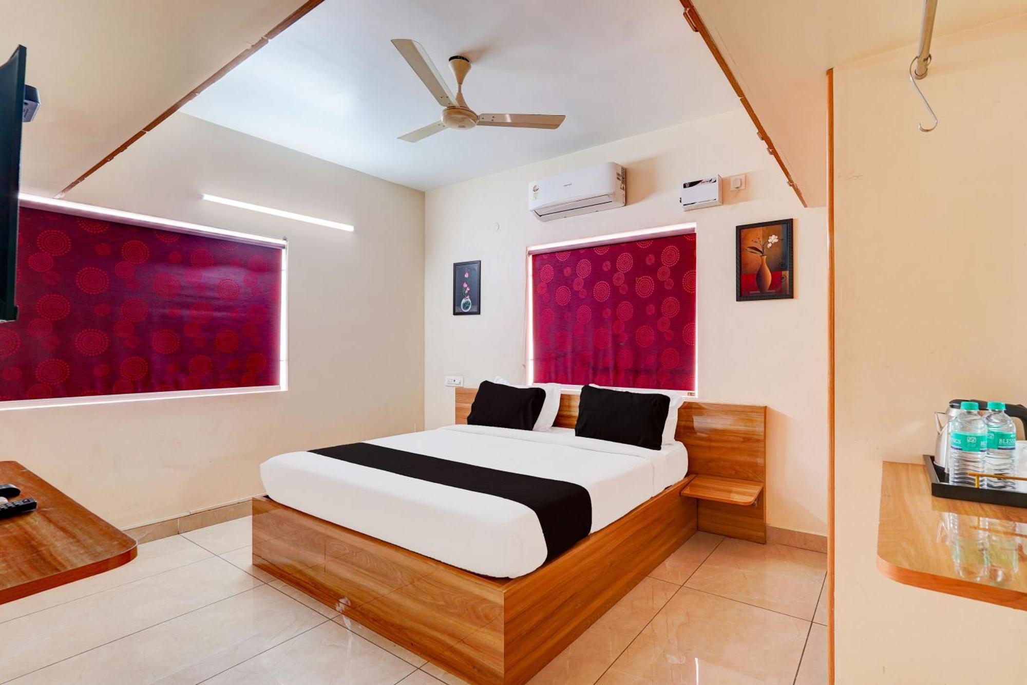 Collection O Dhana Homes 3* Chennai