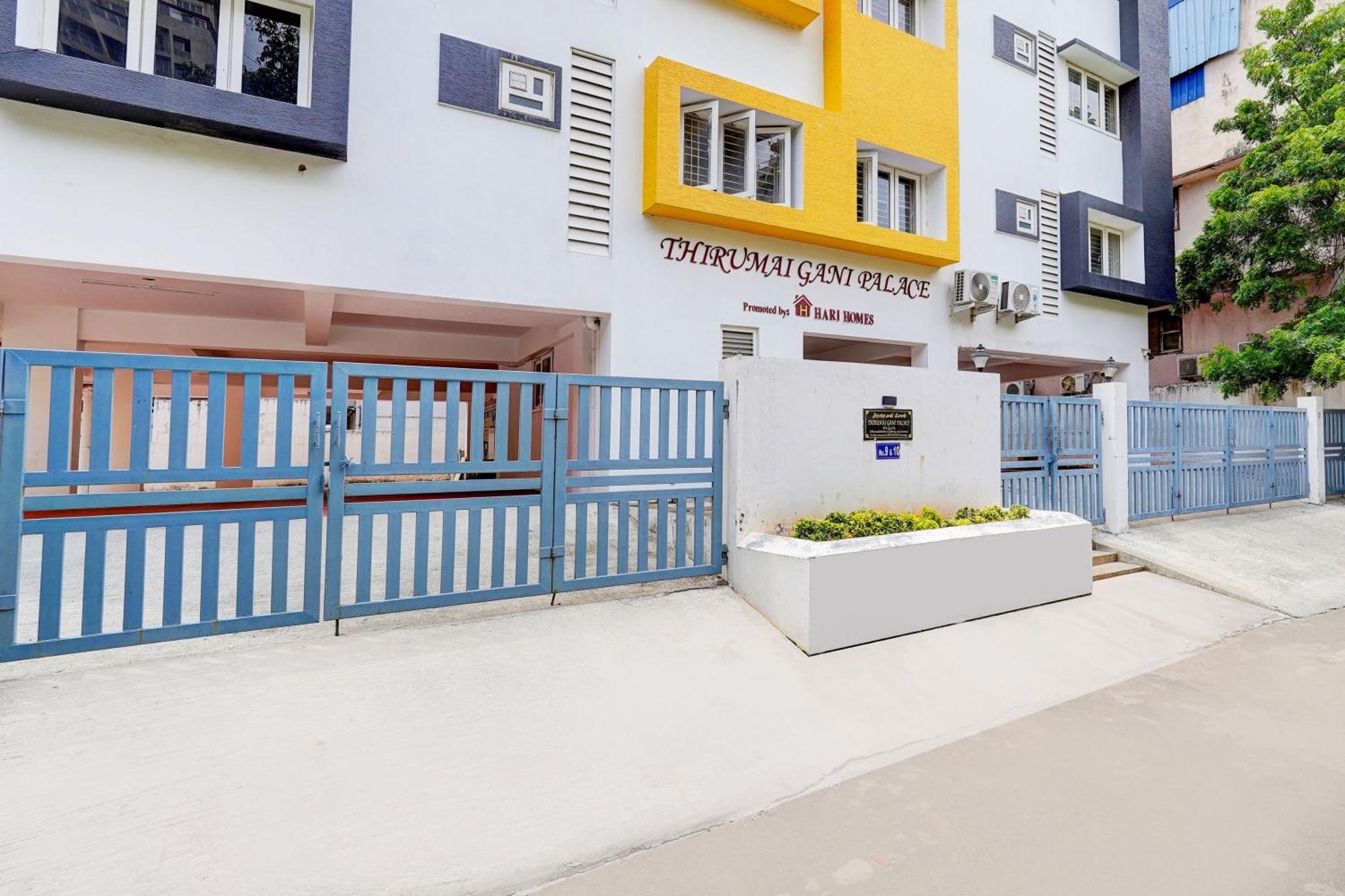 Collection O Dhana Homes Hotel