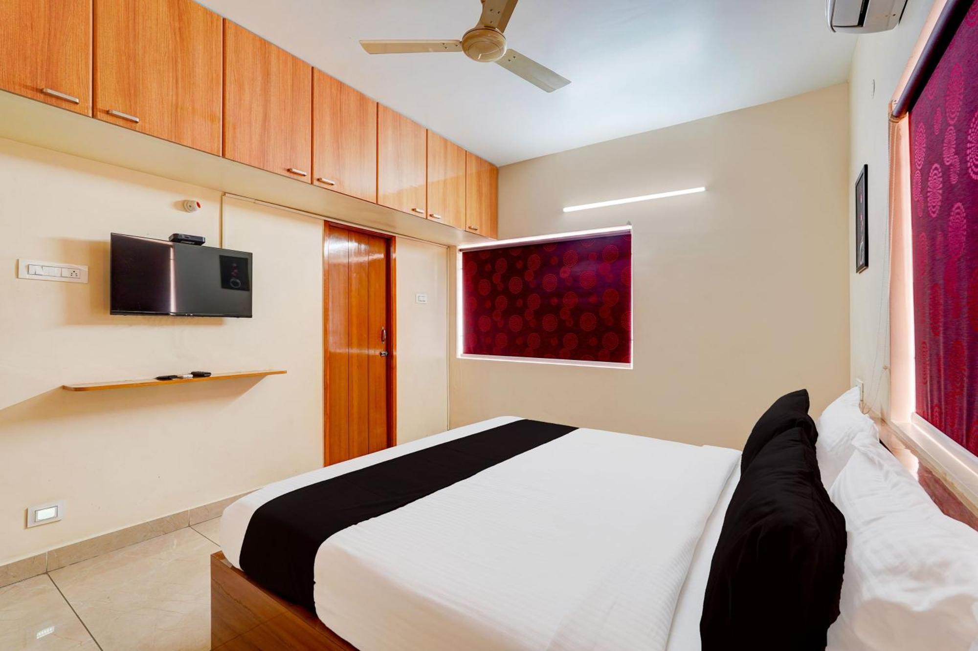 Collection O Dhana Homes Hotel 3*