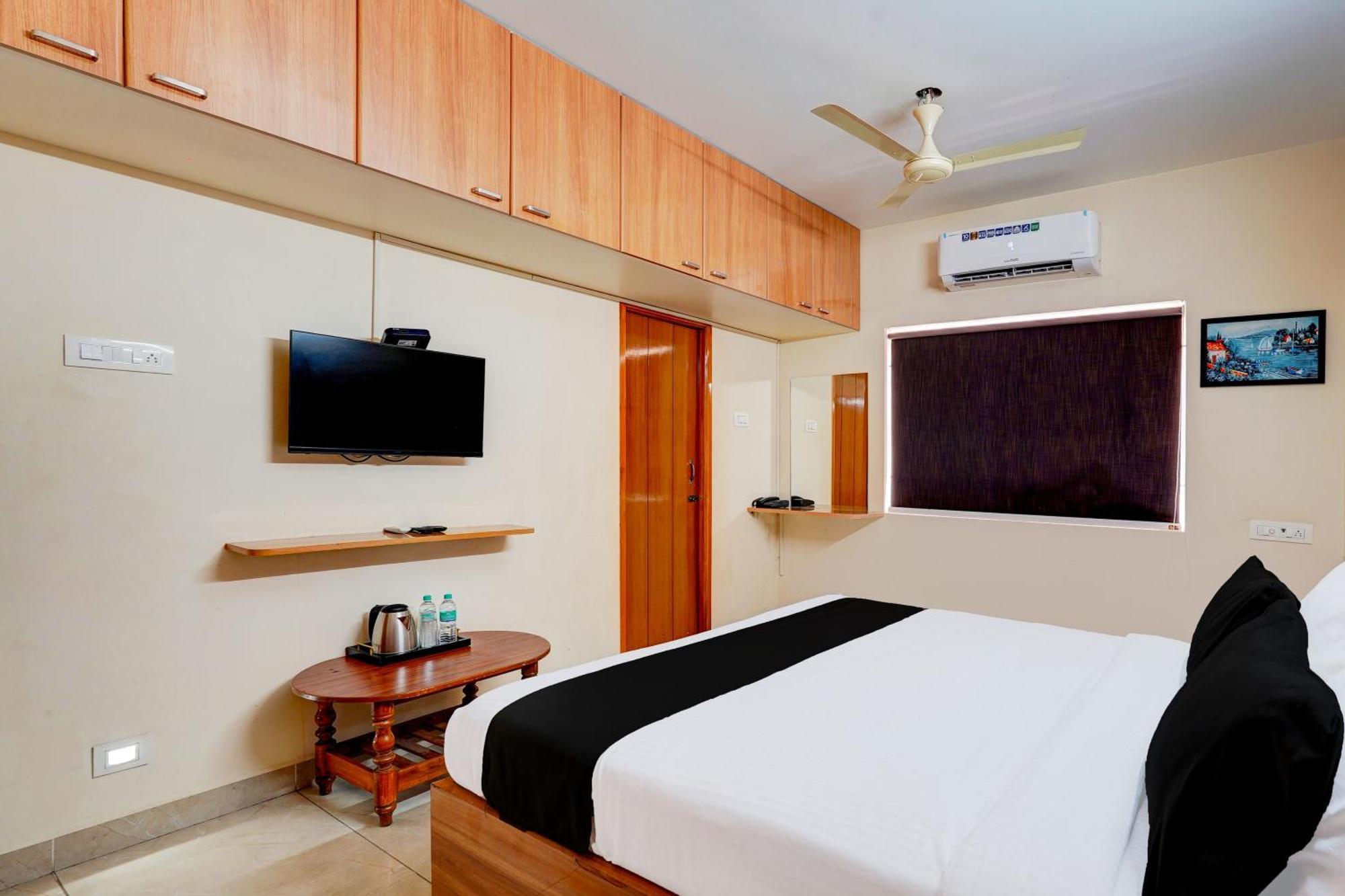 Hotel Collection O Dhana Homes