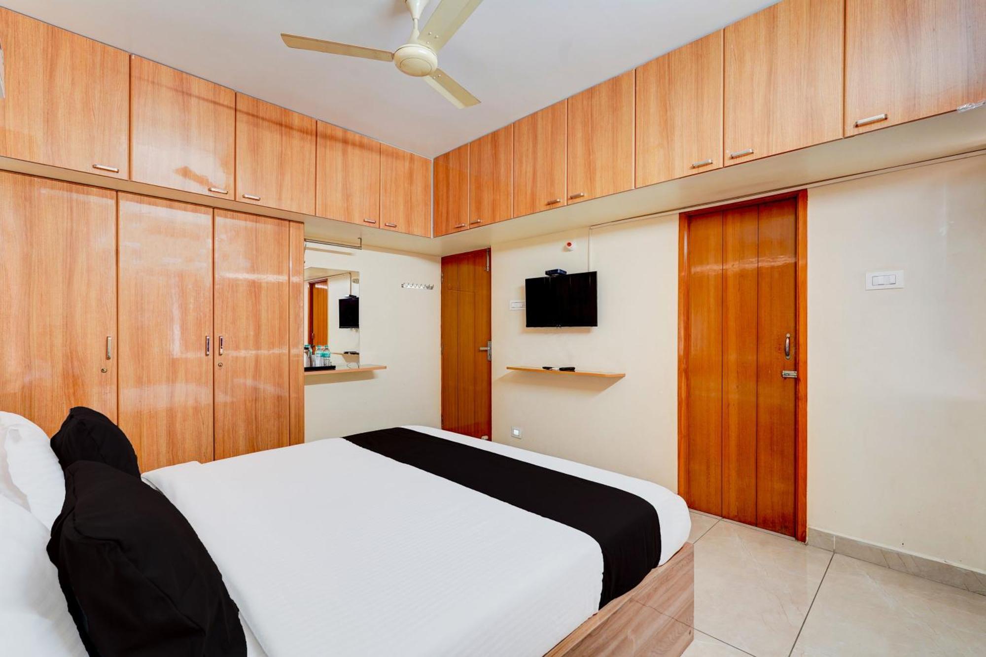 Collection O Dhana Homes Hotel 3*
